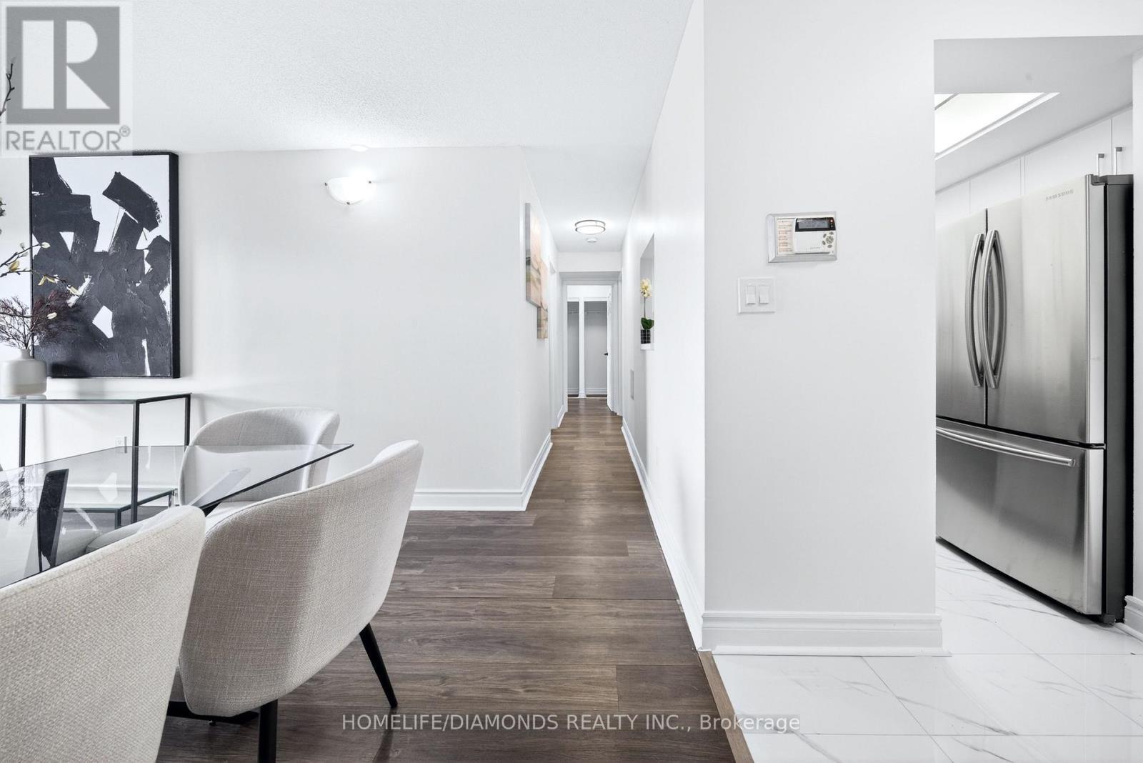 2002 - 5 Concorde Place, Toronto, ON - Indoor Photo Showing Other Room