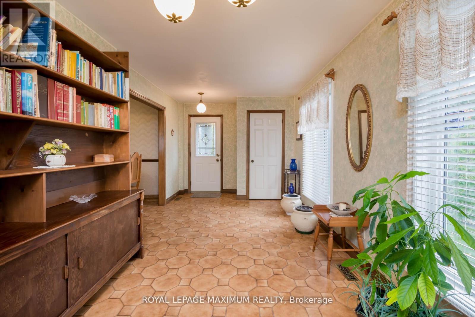 119 Glen Long Avenue, Toronto, ON - Indoor Photo Showing Other Room