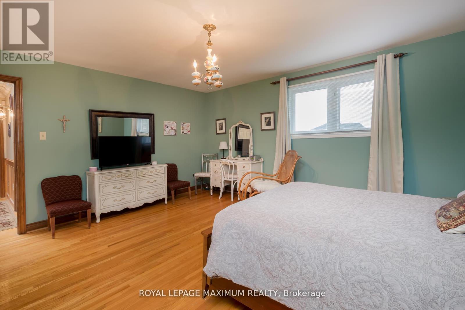119 Glen Long Avenue, Toronto, ON - Indoor Photo Showing Bedroom