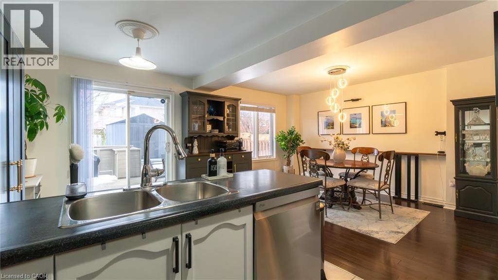 2062 Westmount Drive, Oakville, ON - Indoor Photo Showing Kitchen With Double Sink