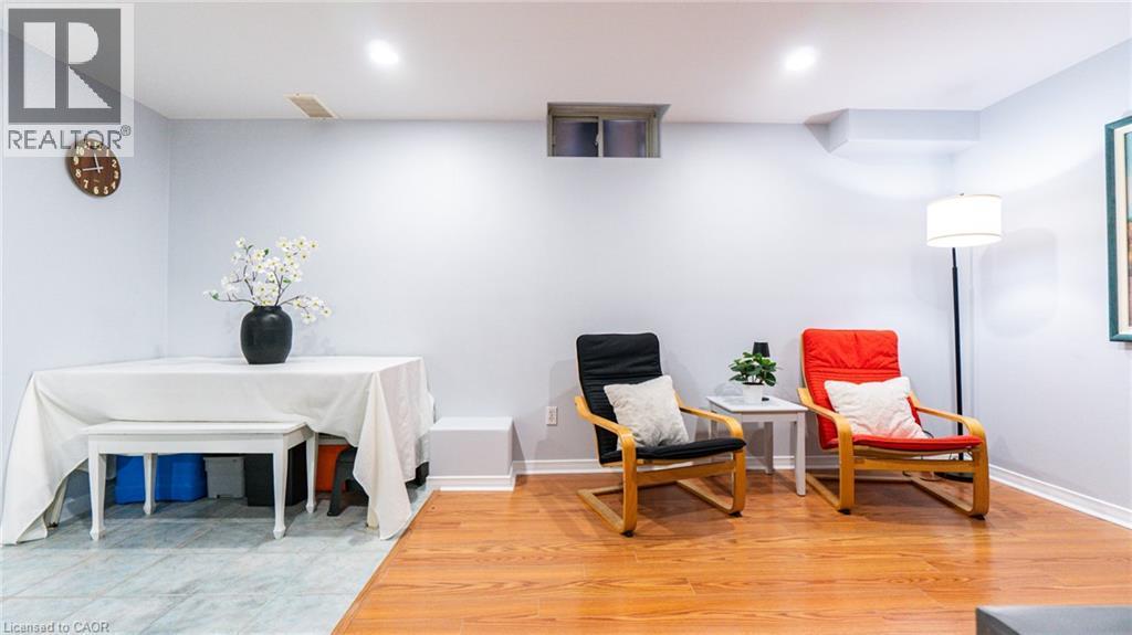 2062 Westmount Drive, Oakville, ON - Indoor