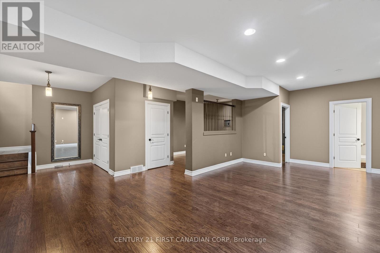 167 Tanoak Drive, London North (North E), ON - Indoor