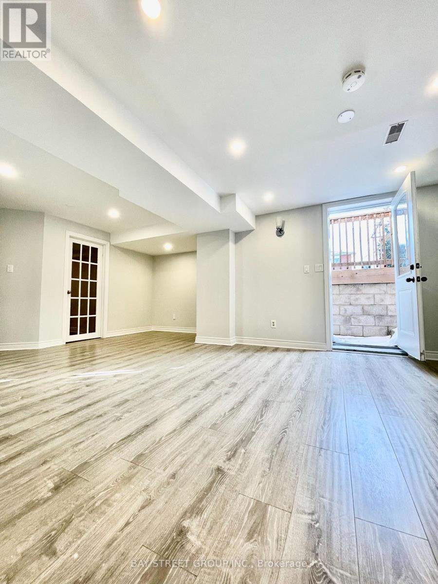 (Bsmt) - 3 Teseo Court, Richmond Hill, ON - Indoor