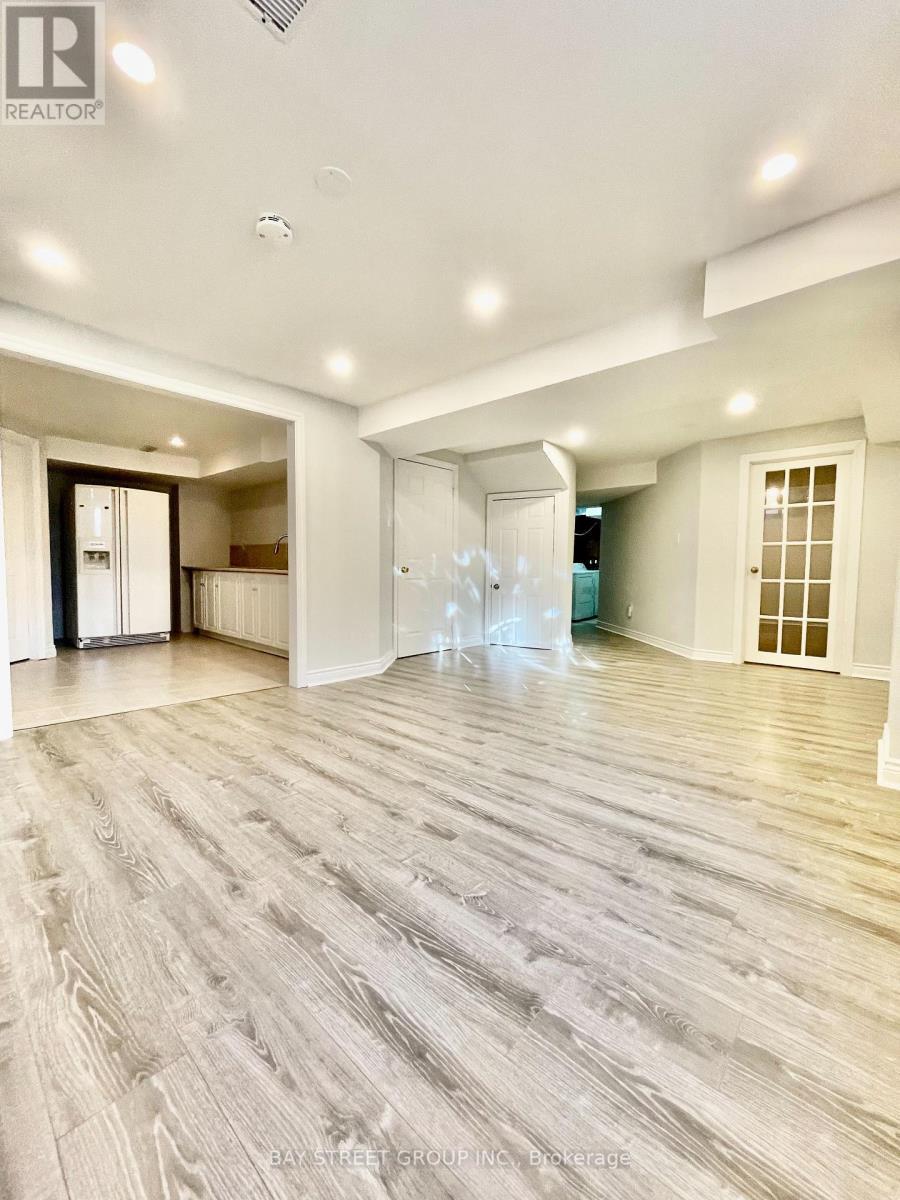 (Bsmt) - 3 Teseo Court, Richmond Hill, ON - Indoor Photo Showing Other Room