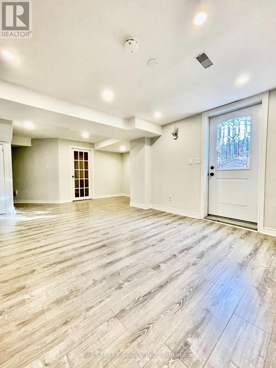 (Bsmt) - 3 Teseo Court, Richmond Hill, ON - Indoor