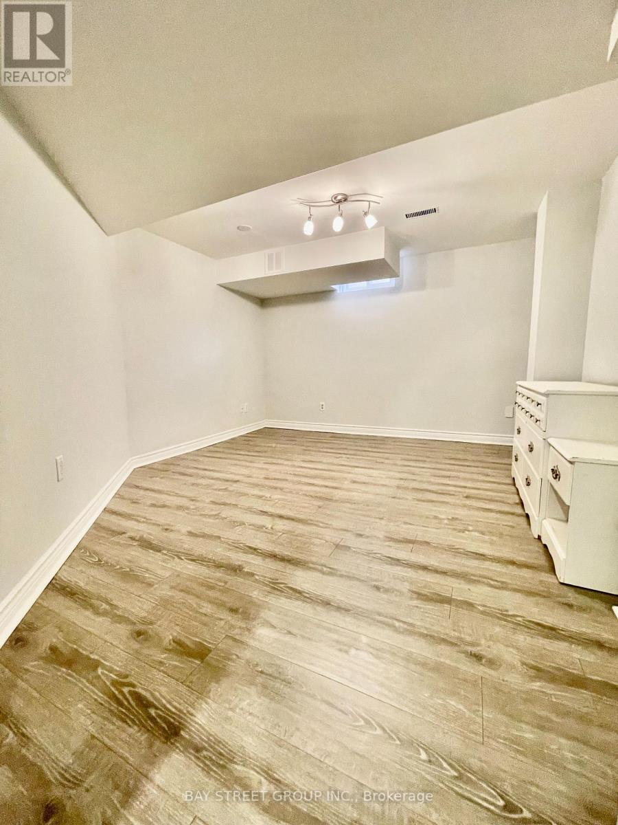 (Bsmt) - 3 Teseo Court, Richmond Hill, ON - Indoor Photo Showing Other Room