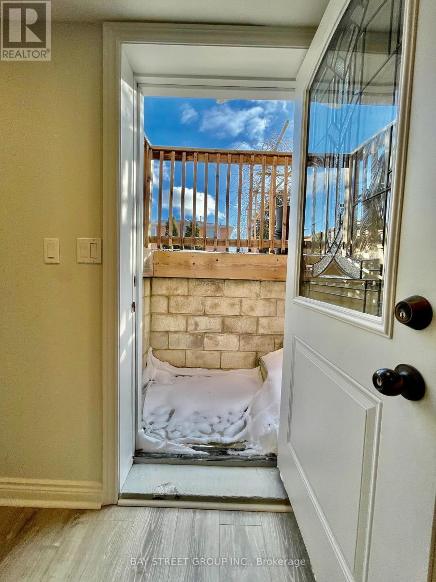(Bsmt) - 3 Teseo Court, Richmond Hill, ON - Indoor Photo Showing Other Room