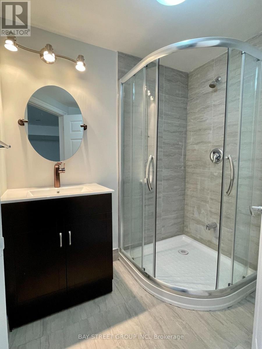 (Bsmt) - 3 Teseo Court, Richmond Hill, ON - Indoor Photo Showing Bathroom