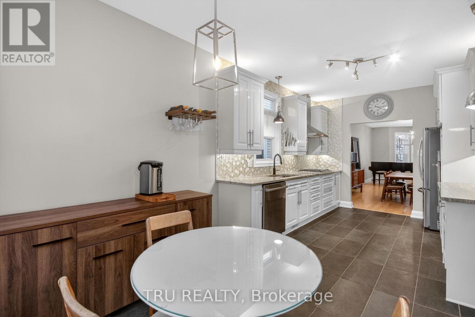 590 Anjana Circle, Ottawa, ON - Indoor Photo Showing Bathroom