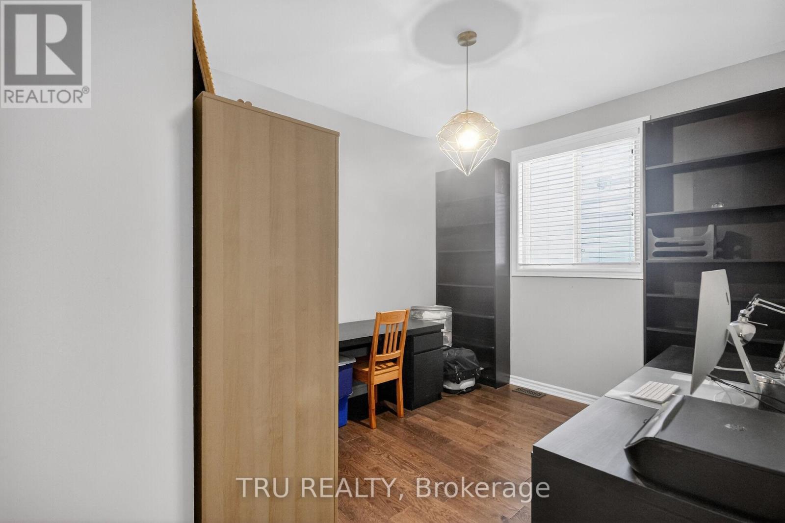 bedroom 2 or office/den - 590 Anjana Circle, Ottawa, ON - Indoor