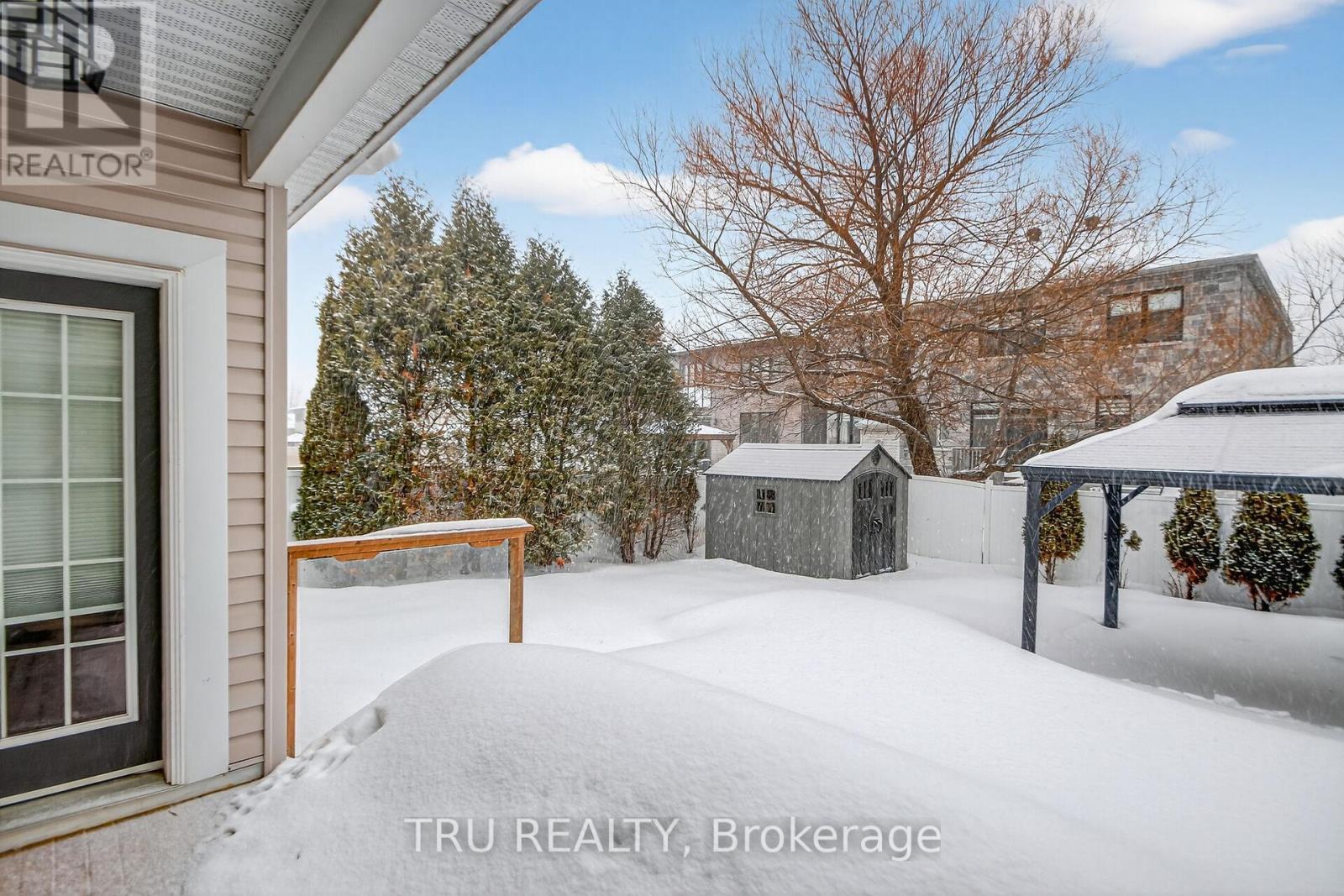 590 Anjana Circle, Ottawa, ON - Outdoor