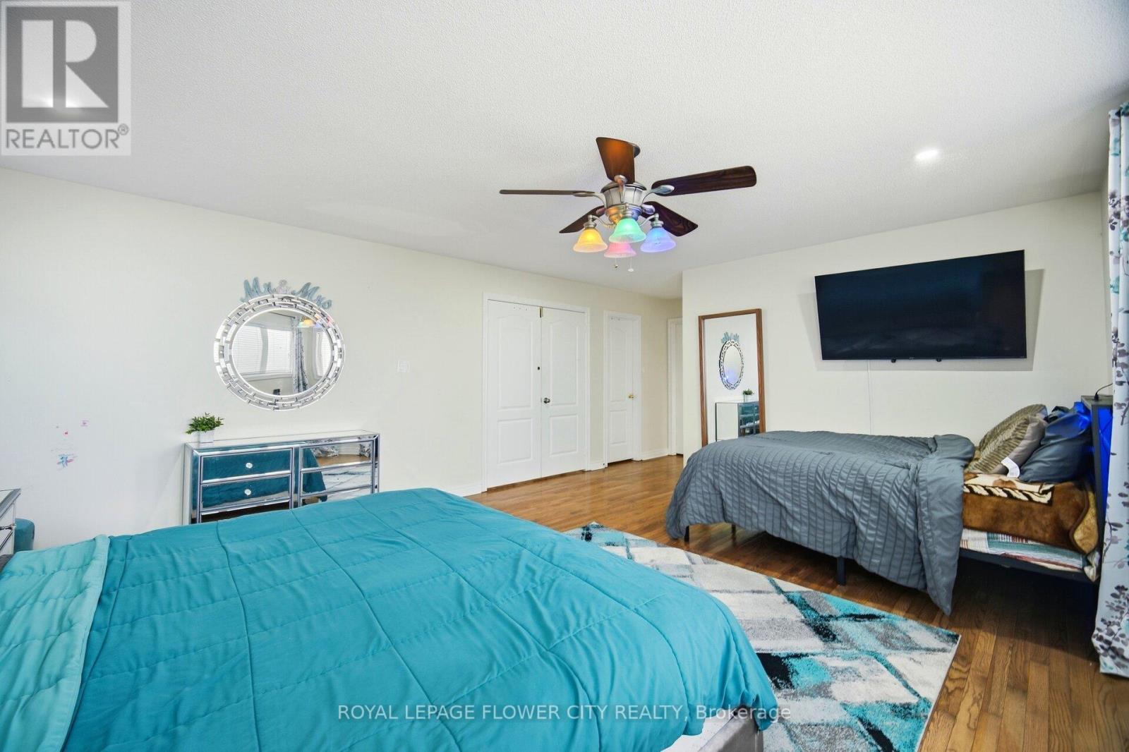 67 Olde Town Road, Brampton, ON - Indoor Photo Showing Bedroom