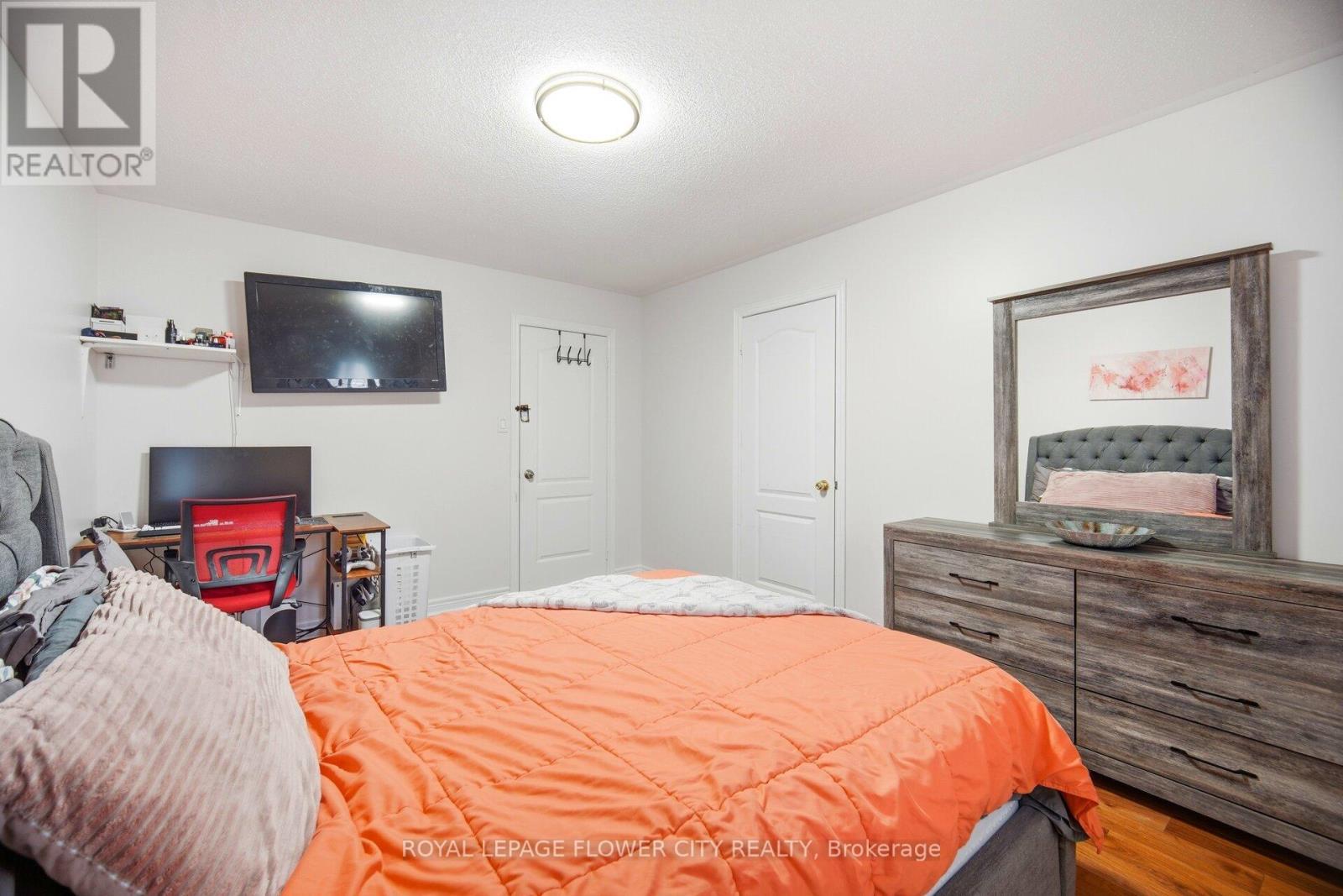 67 Olde Town Road, Brampton, ON - Indoor Photo Showing Bedroom