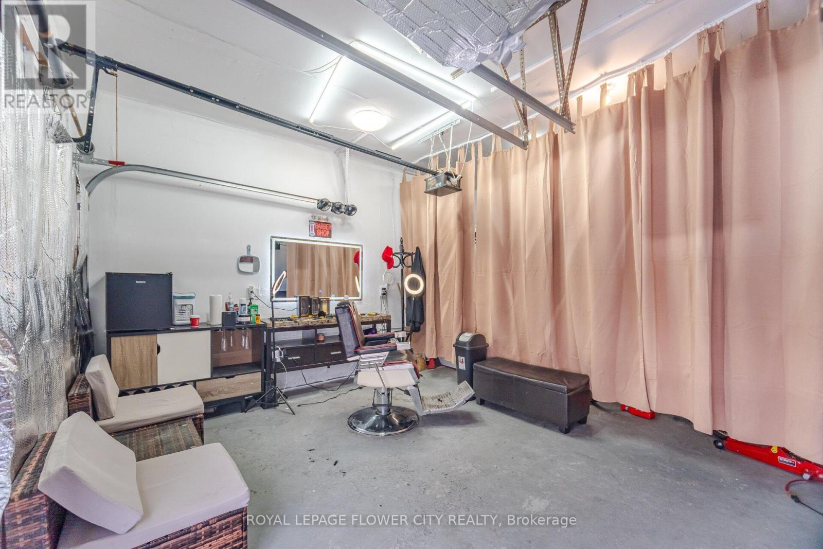 67 Olde Town Road, Brampton, ON - Indoor