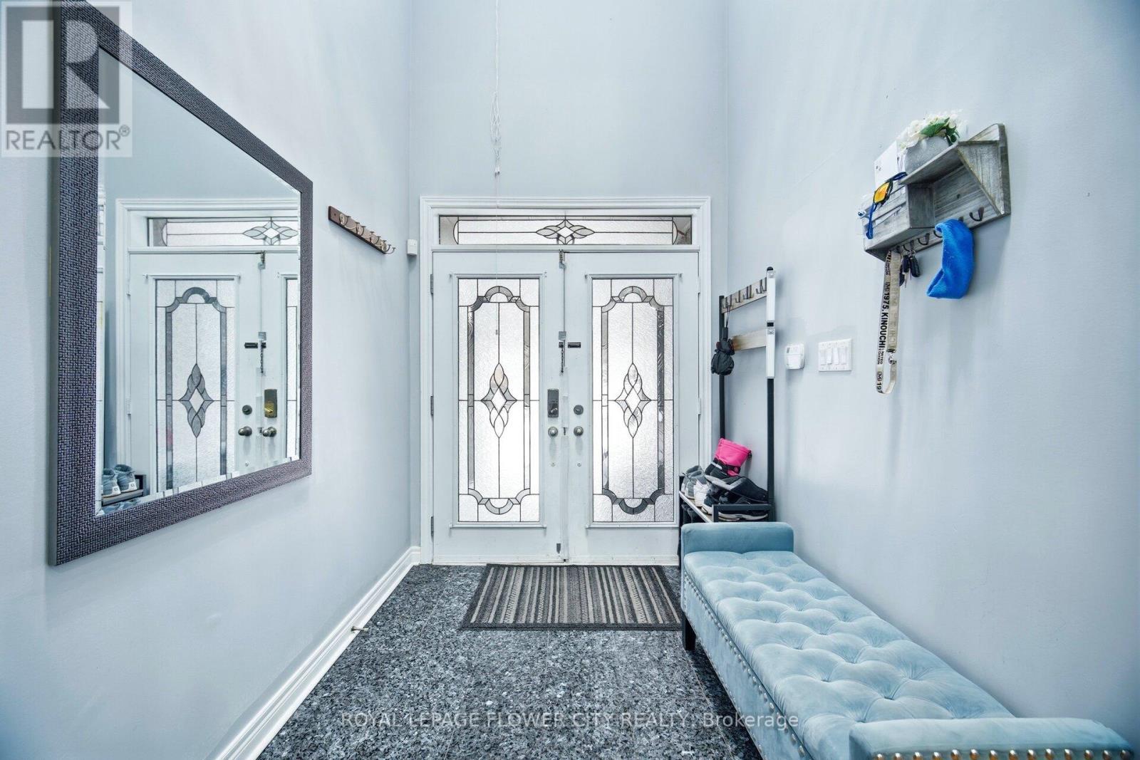 67 Olde Town Road, Brampton, ON - Indoor Photo Showing Other Room