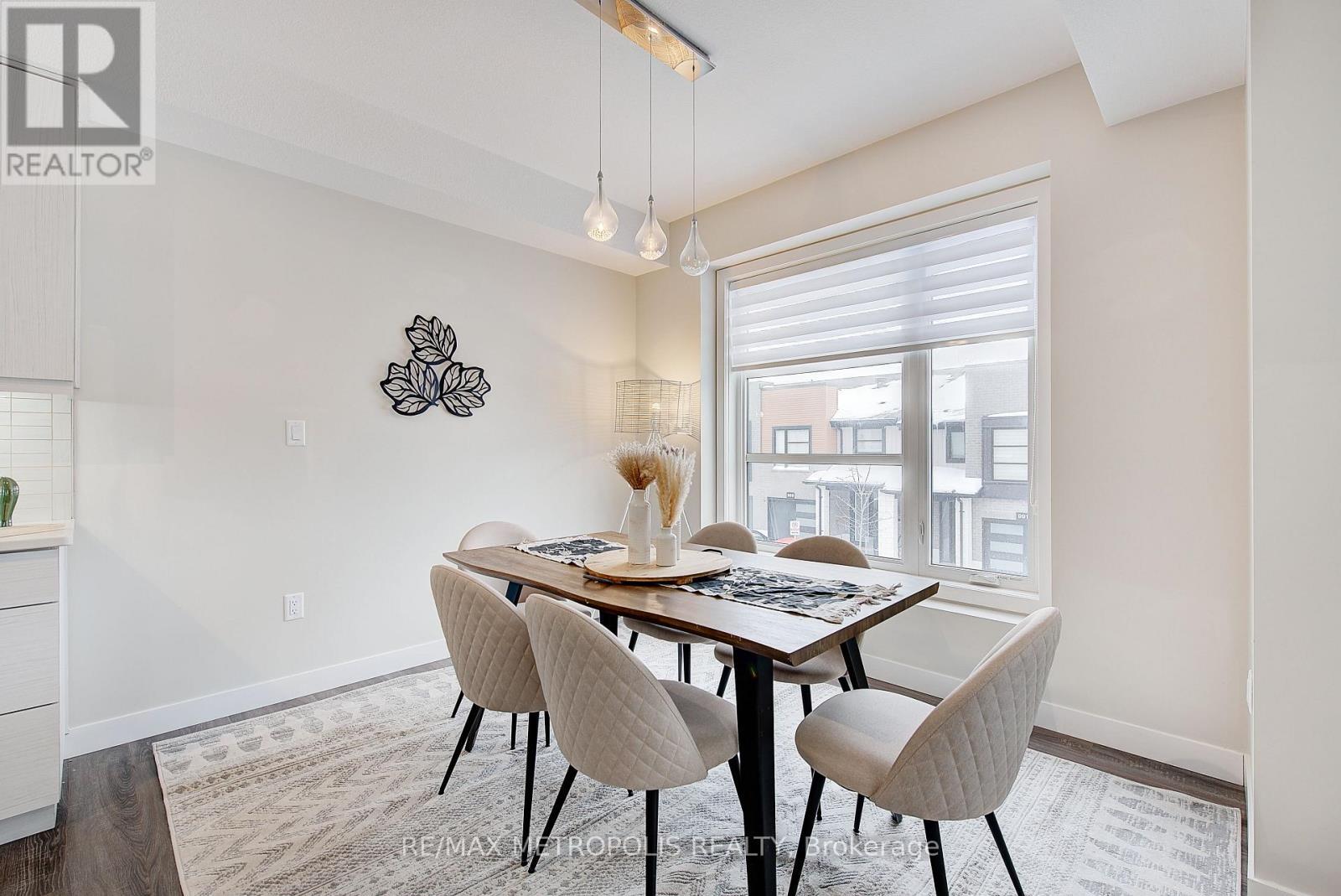 996 - 996 West Village Square, London North, ON - Indoor Photo Showing Dining Room