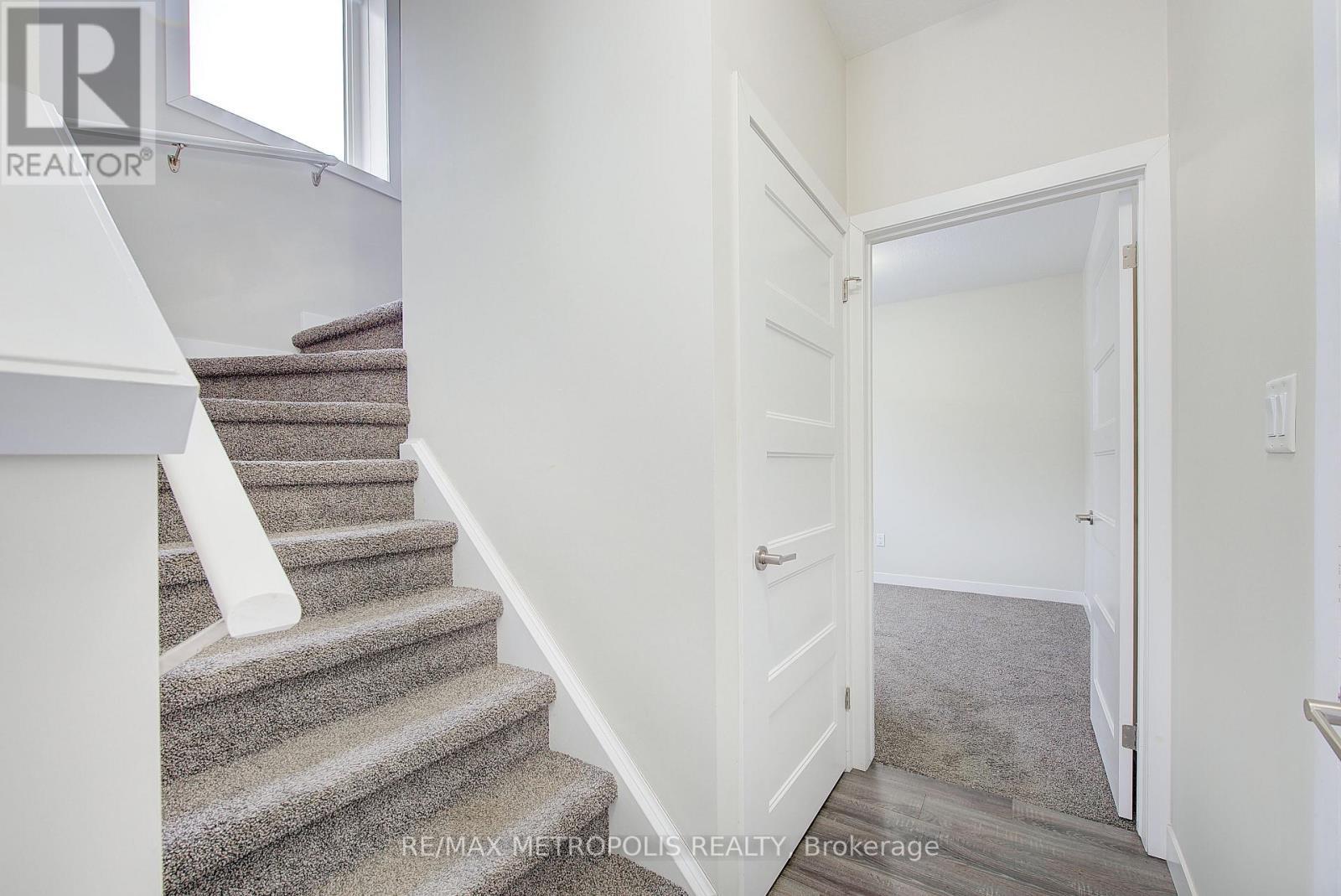 996 - 996 West Village Square, London North, ON - Indoor Photo Showing Other Room