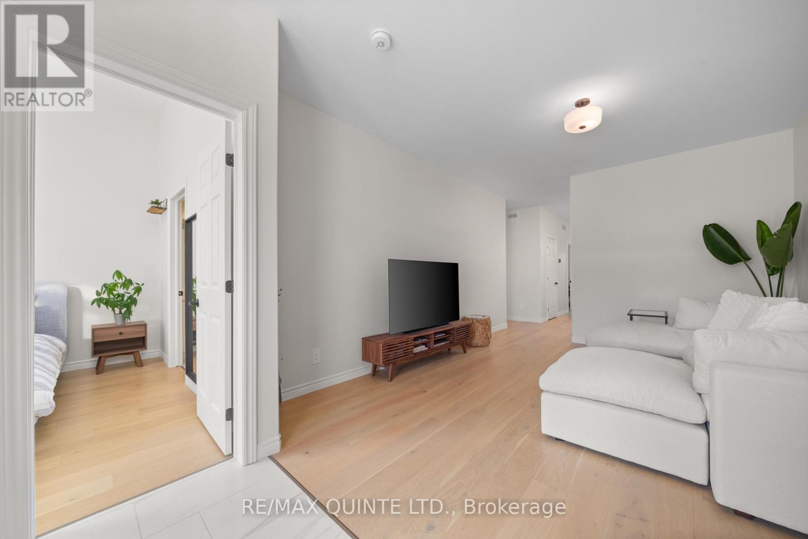 63 Athabaska Drive, Belleville (Thurlow Ward), ON - Indoor