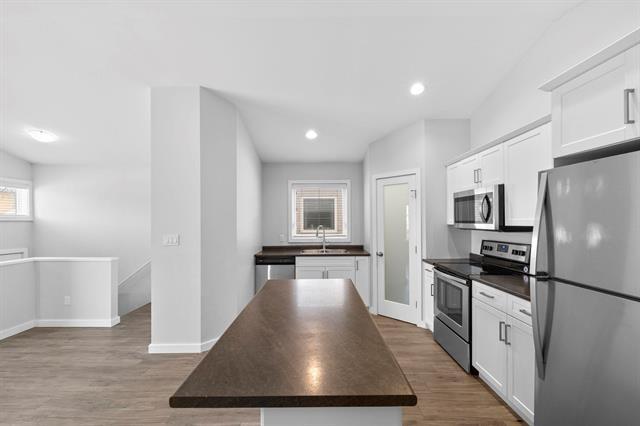 496 Hethrington Ave, Winnipeg, MB