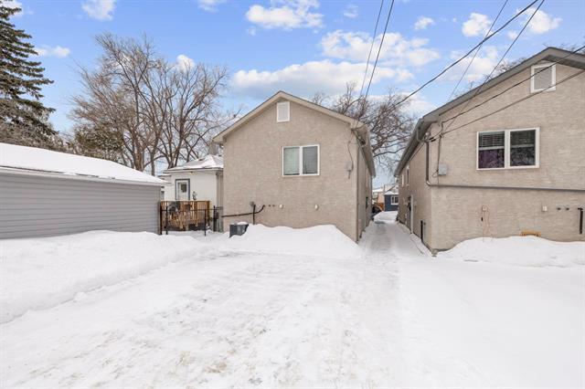496 Hethrington Ave, Winnipeg, MB