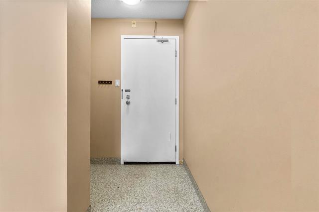 212-470 Kenaston Blvd, Winnipeg, MB