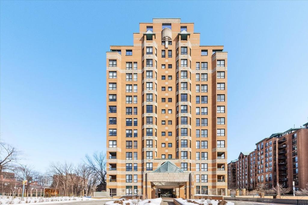 Façade - 602-700 Ch. Marie-Le Ber, Montréal (Verdun/Île-Des-Soeurs), QC - Outdoor With Facade