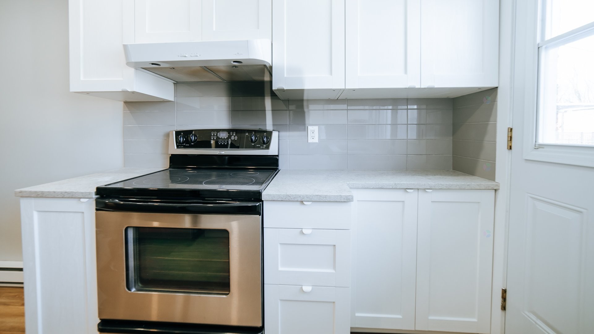 Kitchen - 2-10015 Rue De Lille, Montréal (Ahuntsic-Cartierville), QC - Indoor Photo Showing Kitchen