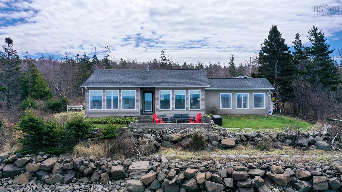 59 Sunset Avenue, Phinneys Cove, NS