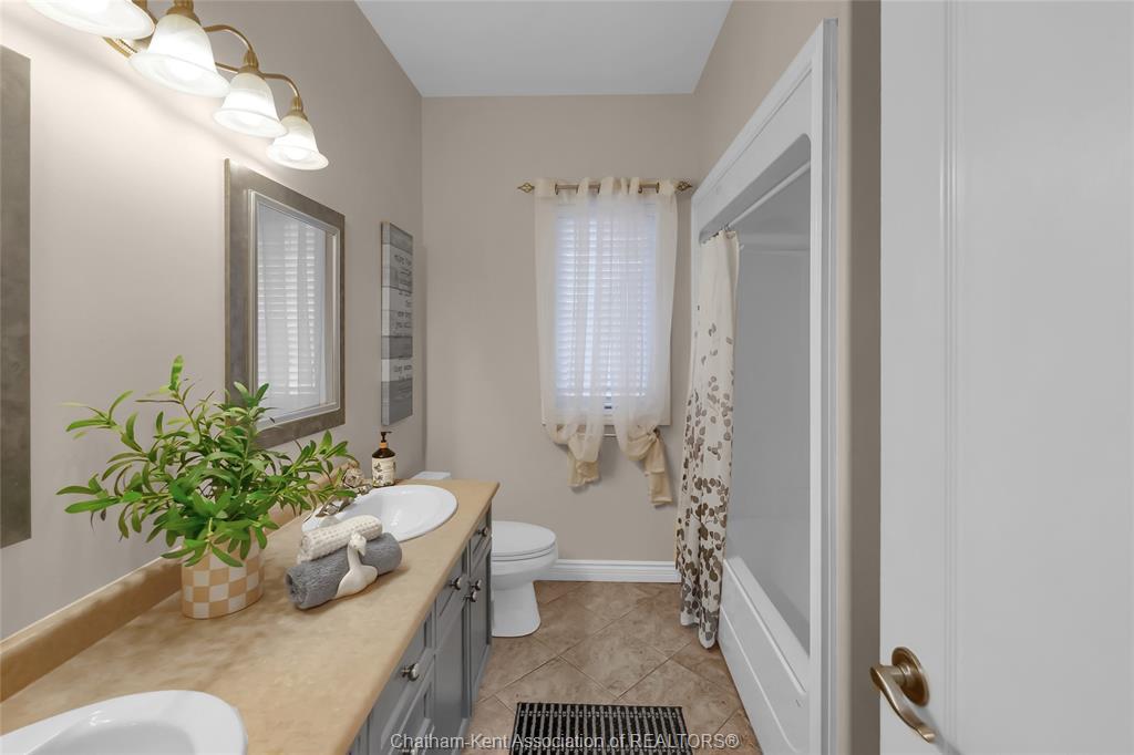 45 Morning Glory Lane, Chatham, ON