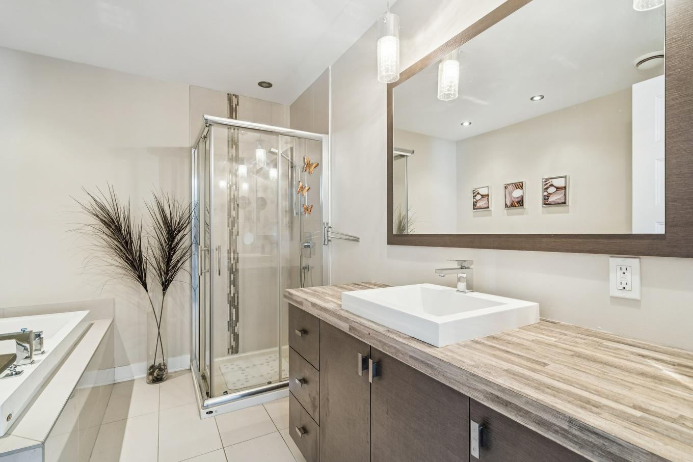 Salle de bains - 4708 Rue Des Patriotes, Contrecoeur, QC - Indoor Photo Showing Bathroom