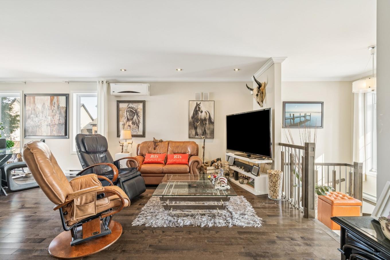Salon - 4708 Rue Des Patriotes, Contrecoeur, QC - Indoor Photo Showing Living Room