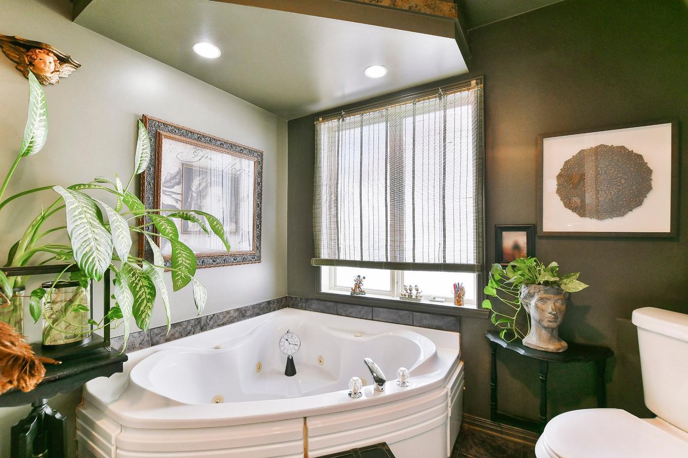 Salle de bains - 114 Rue Des Semailles, L'Épiphanie, QC - Indoor Photo Showing Bathroom