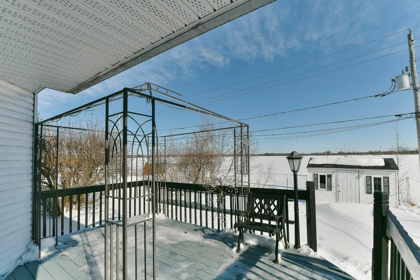 Terrasse - 114 Rue Des Semailles, L'Épiphanie, QC - Outdoor With Exterior