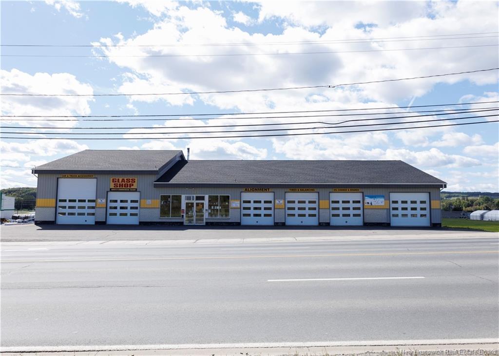 323 Madawaska Rd, Grand-Sault/Grand Falls, NB