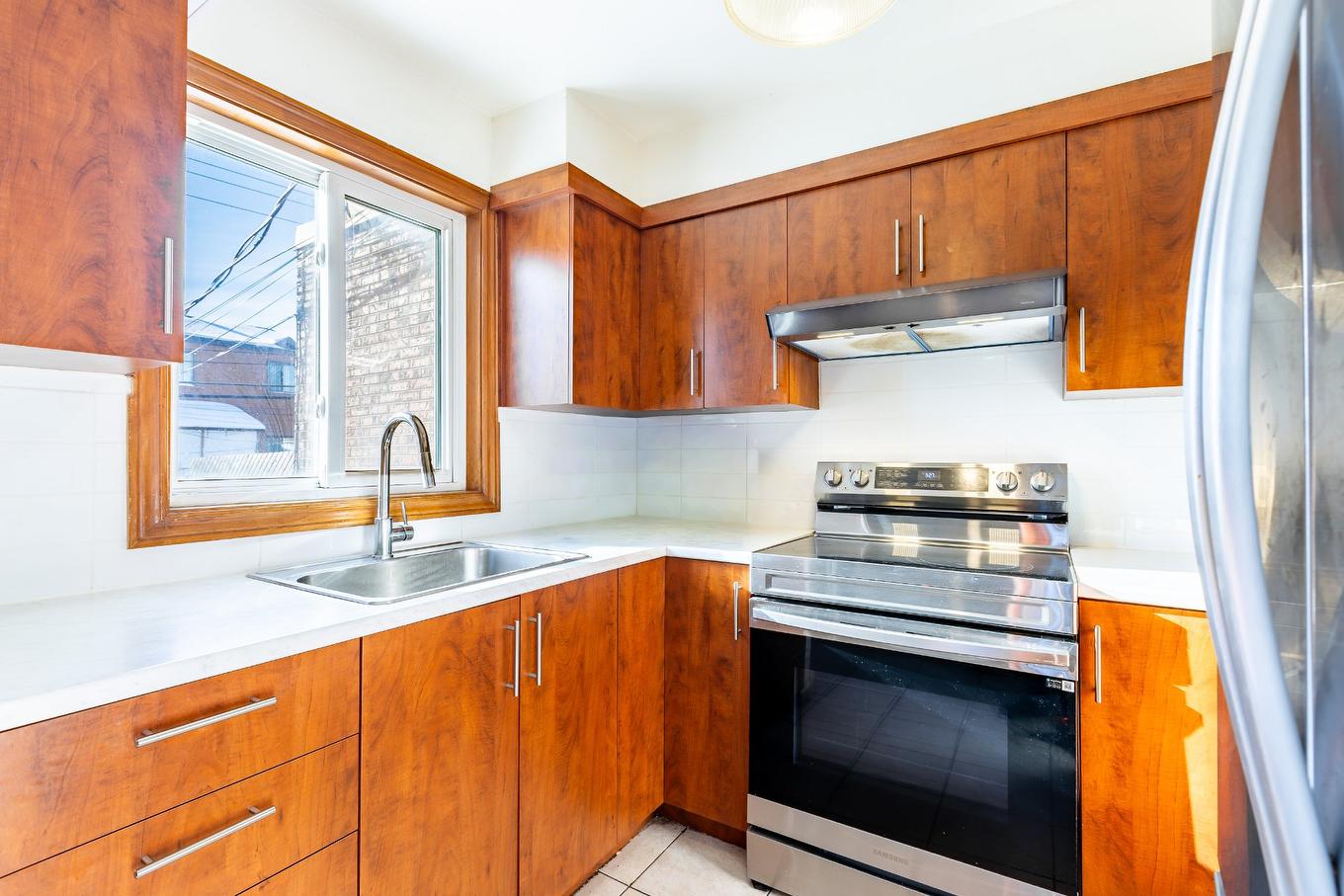 Cuisine - 11820 Av. Nicolas-Appert, Montréal (Rivière-Des-Prairies/Pointe-Aux-Trembles), QC