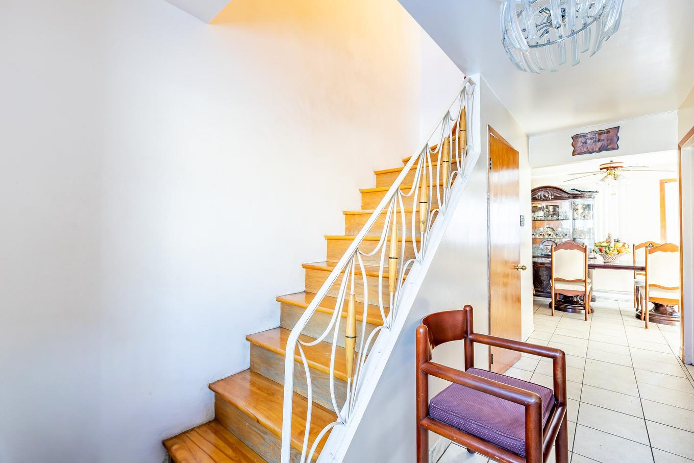 Escalier - 11820 Av. Nicolas-Appert, Montréal (Rivière-Des-Prairies/Pointe-Aux-Trembles), QC