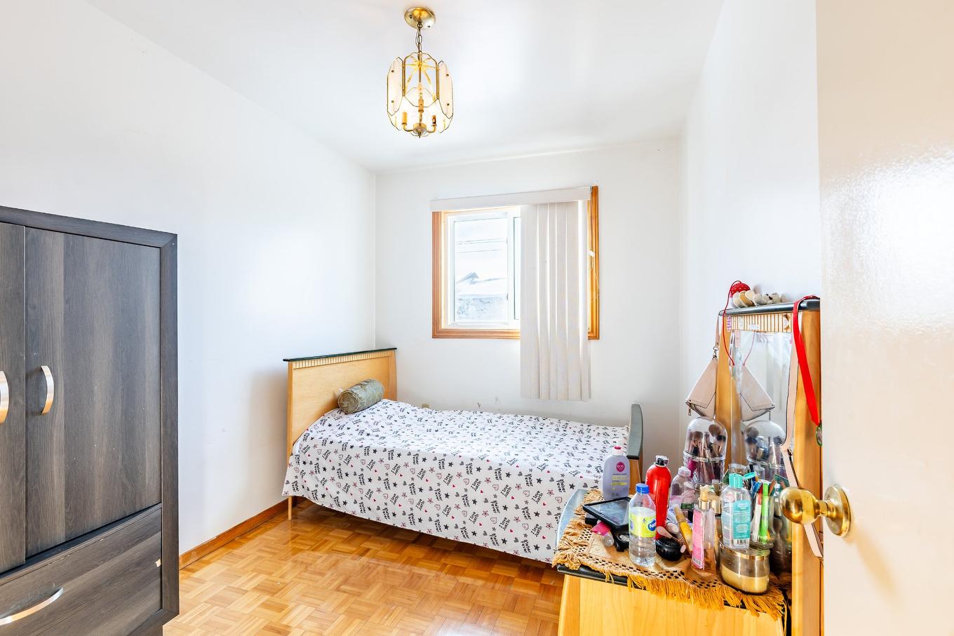 Chambre à coucher - 11820 Av. Nicolas-Appert, Montréal (Rivière-Des-Prairies/Pointe-Aux-Trembles), QC