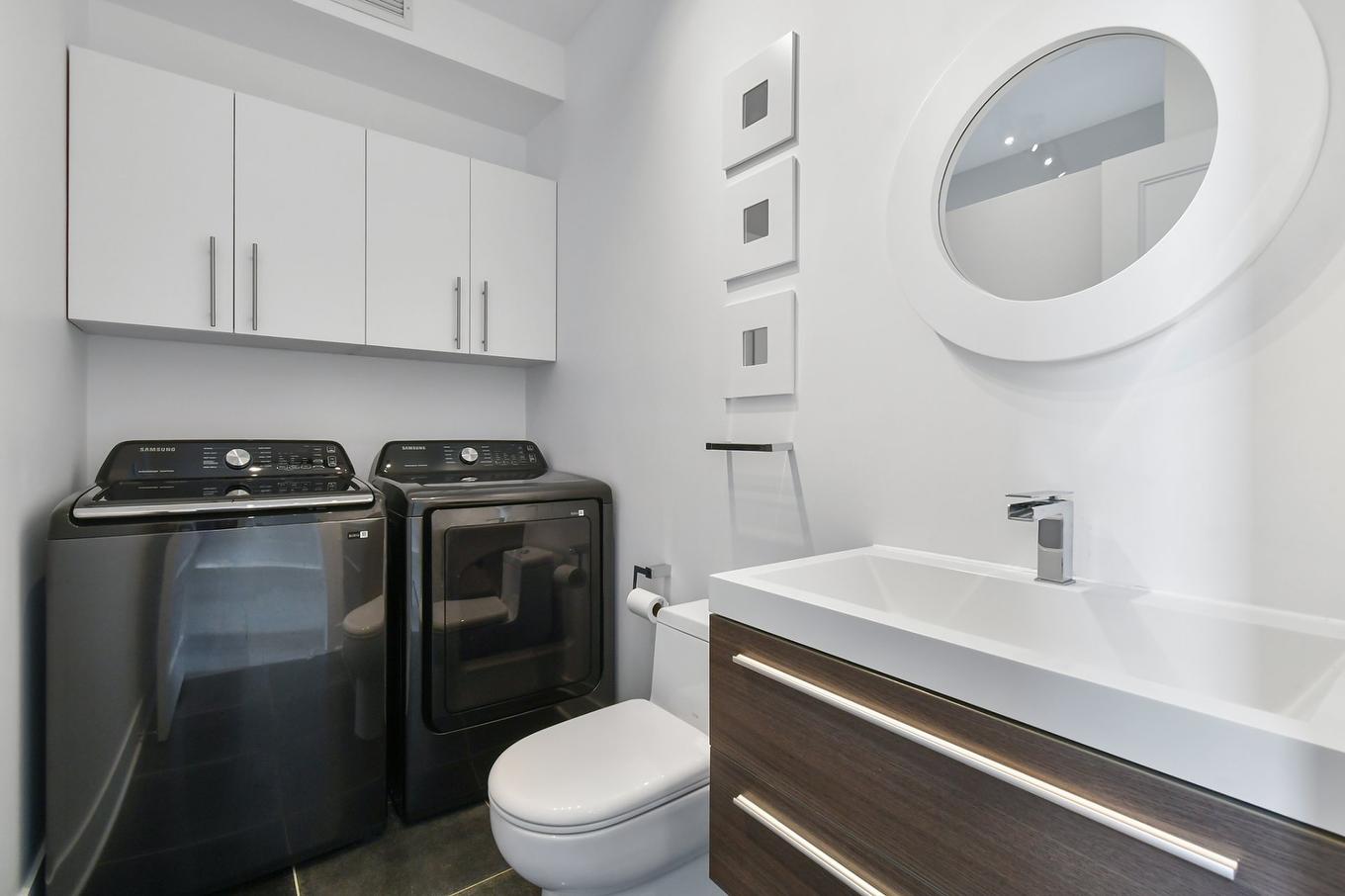 Salle de lavage - 13970 Rue Guillaume-Alarie, Mirabel, QC - Indoor Photo Showing Laundry Room