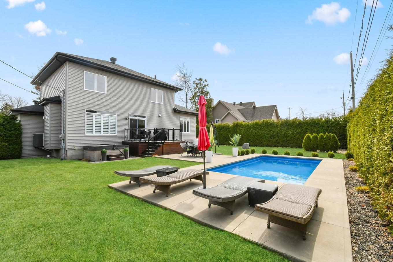 Extérieur - 13970 Rue Guillaume-Alarie, Mirabel, QC - Outdoor With In Ground Pool With Backyard With Exterior