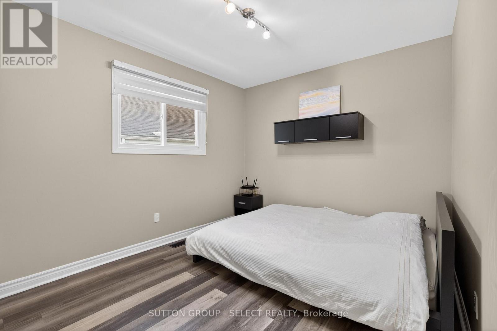 45 Upper Avenue, London North (North N), ON - Indoor Photo Showing Bedroom