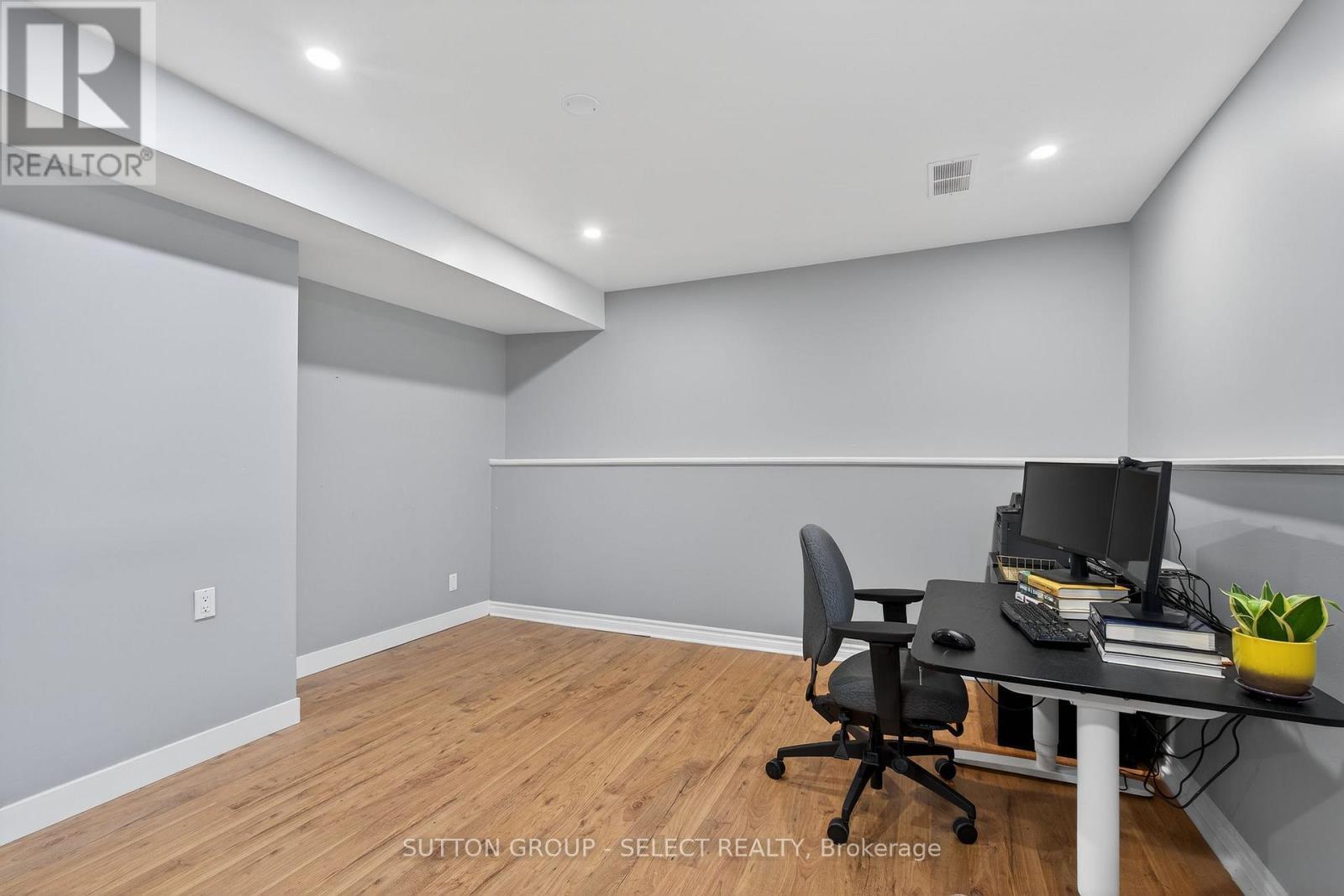 45 Upper Avenue, London North (North N), ON - Indoor Photo Showing Office