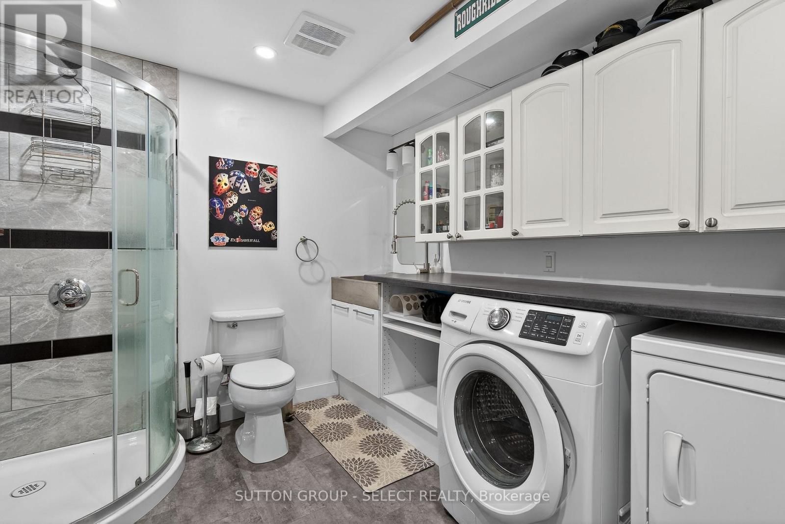 45 Upper Avenue, London North (North N), ON - Indoor Photo Showing Laundry Room