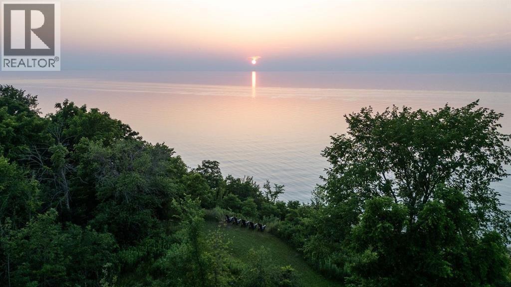 7035 Blue Coast Heights, Plympton-Wyoming, ON