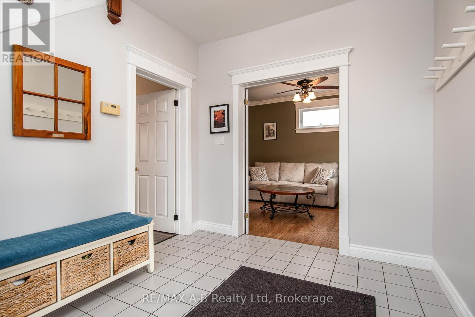 56 West Gore Street, Stratford, ON - Indoor Photo Showing Other Room