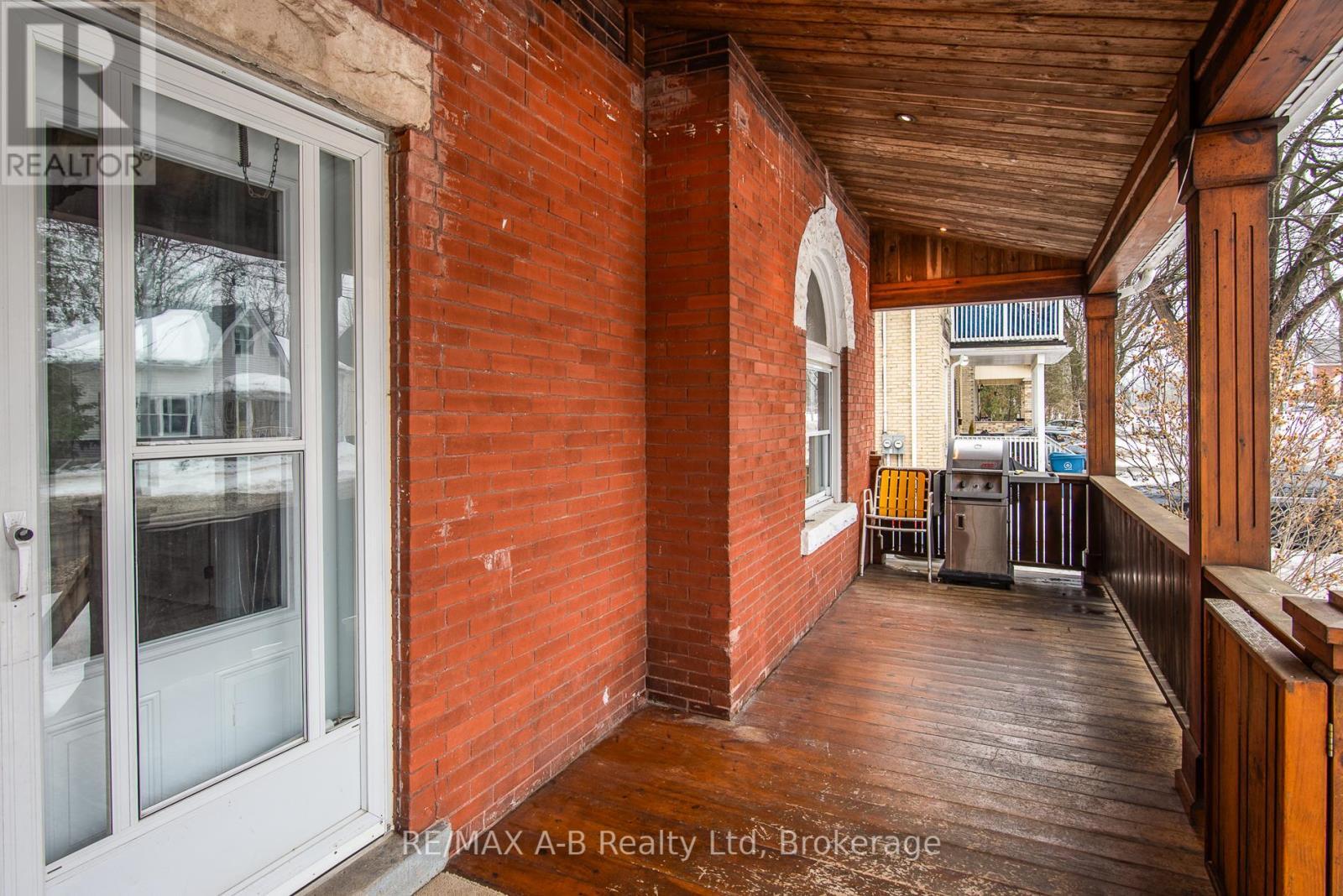 56 West Gore Street, Stratford, ON - Outdoor With Exterior