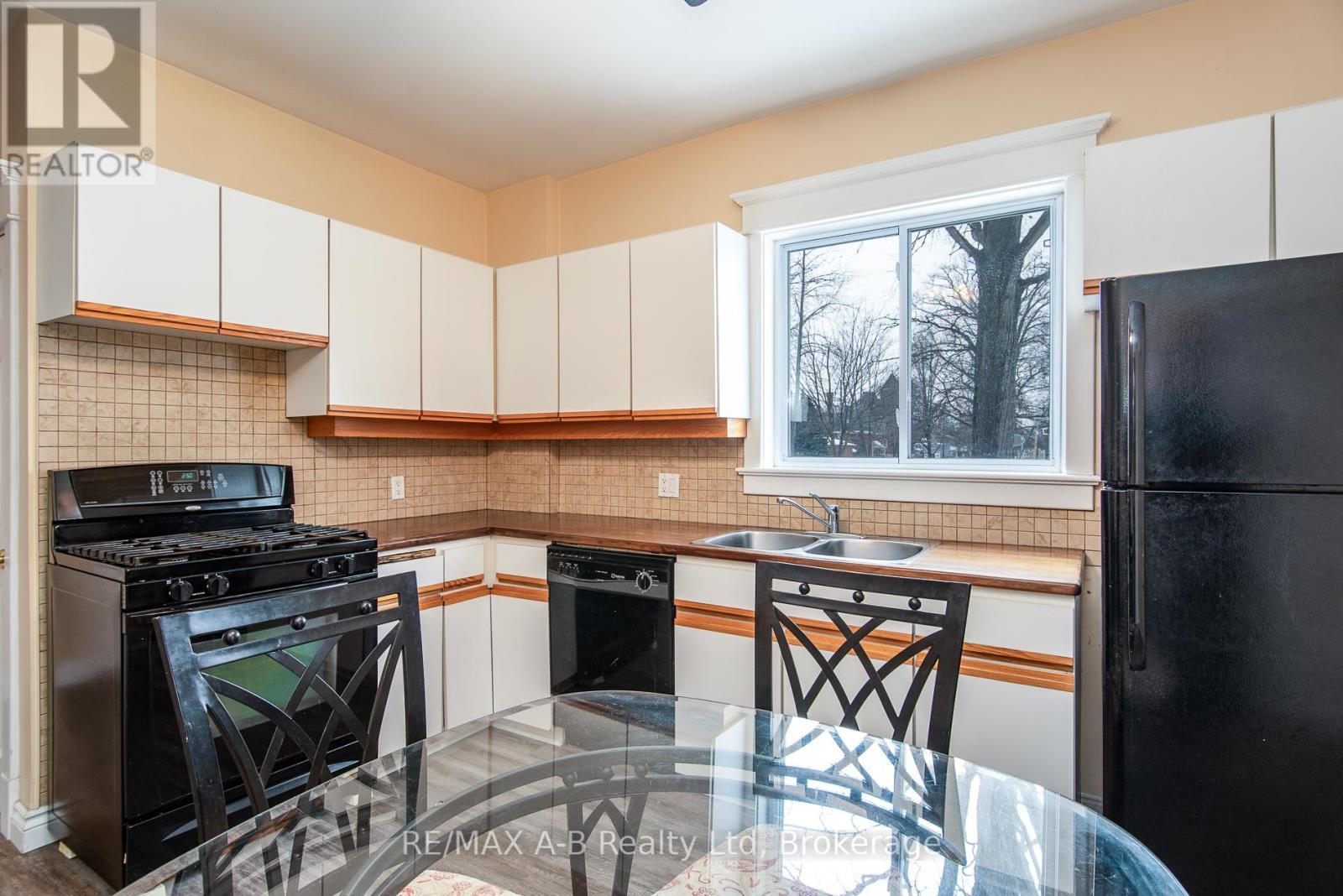56 West Gore Street, Stratford, ON - Indoor Photo Showing Kitchen With Double Sink