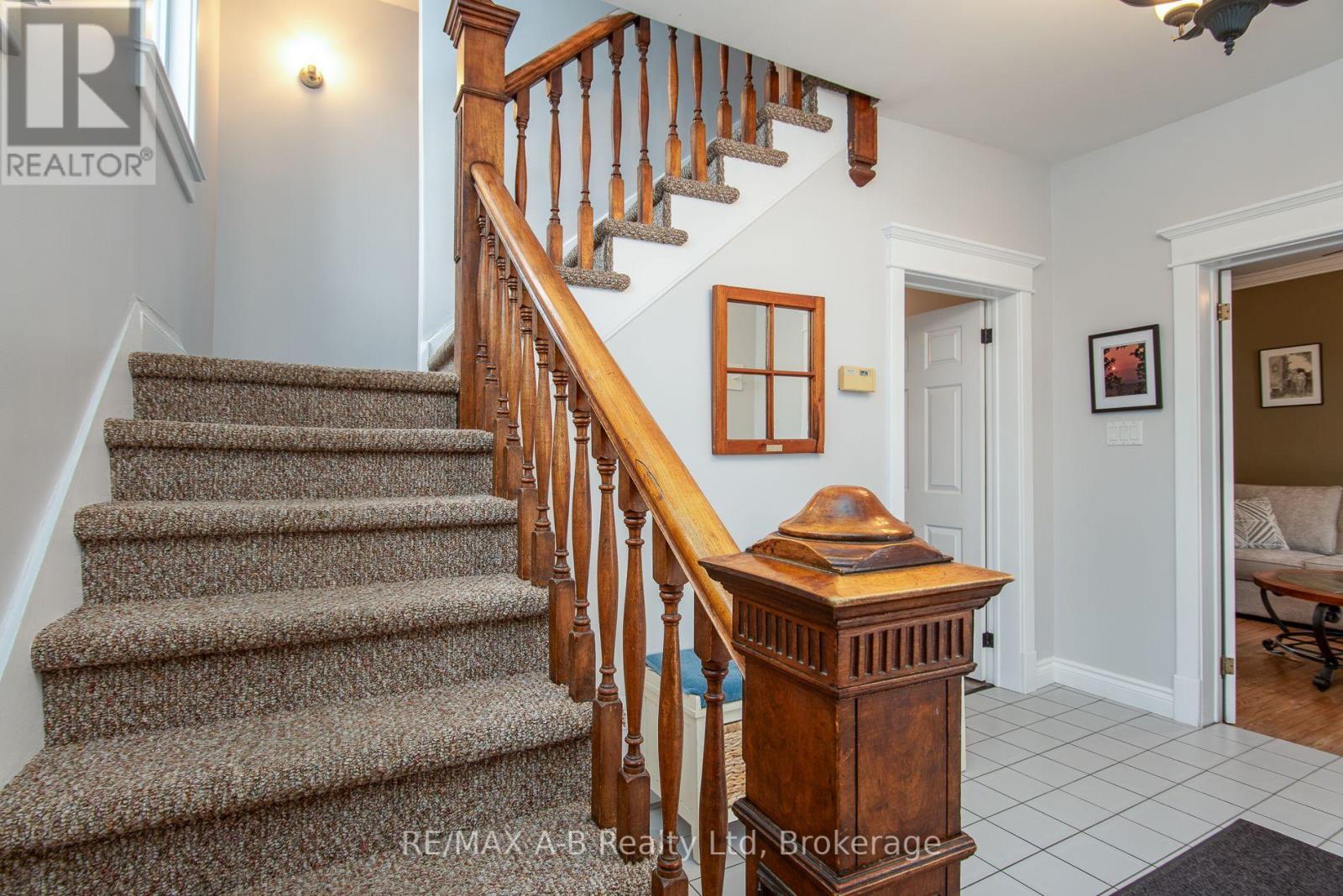 56 West Gore Street, Stratford, ON - Indoor Photo Showing Other Room