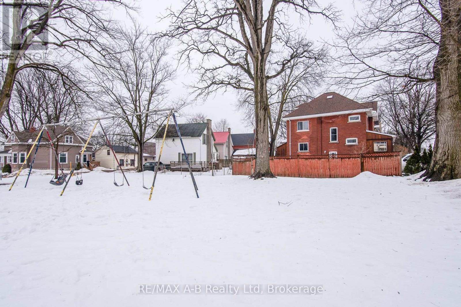 56 West Gore Street, Stratford, ON - Outdoor