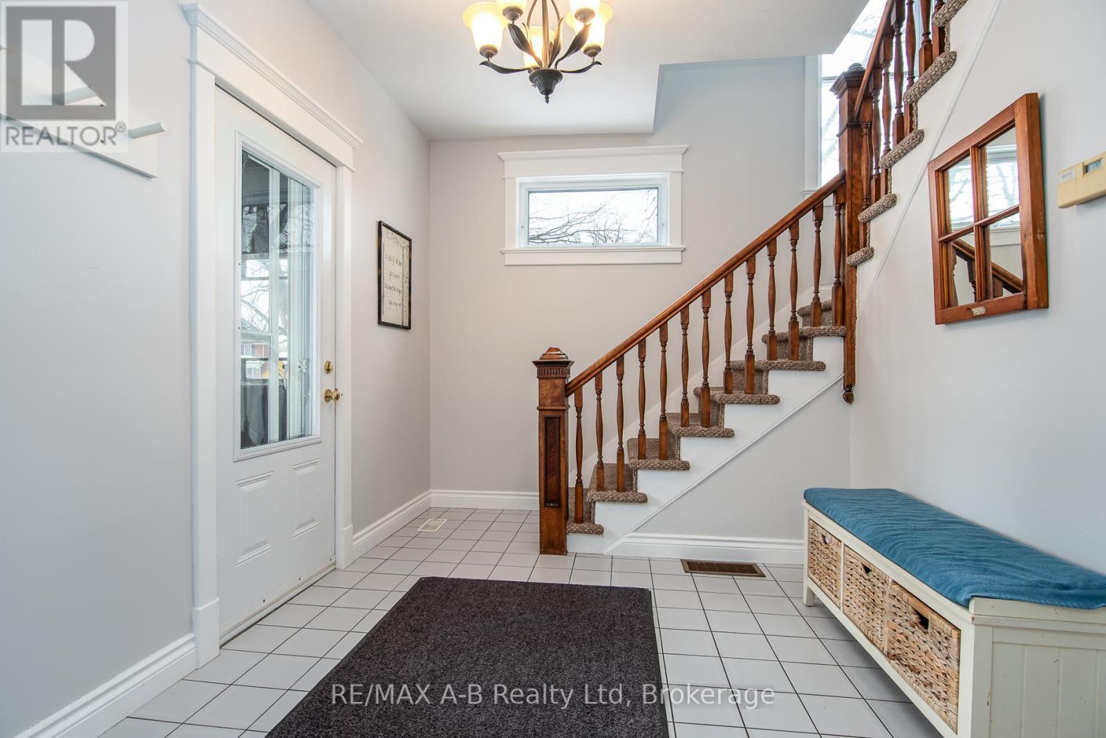 56 West Gore Street, Stratford, ON - Indoor Photo Showing Other Room