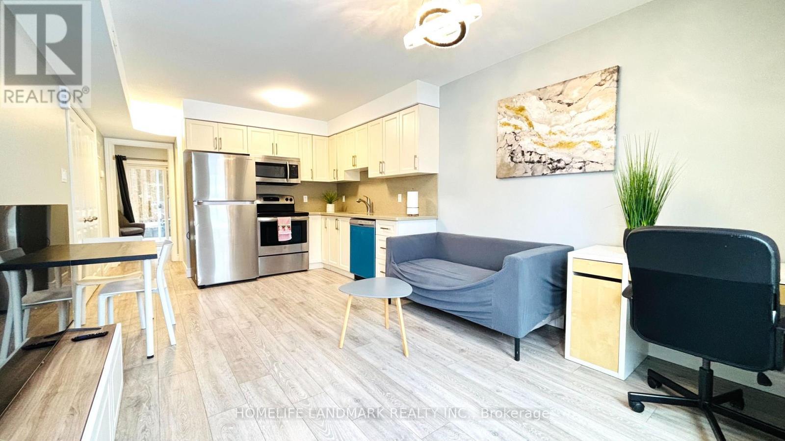 6 - 122 Courtland Avenue E, Kitchener, ON - Indoor